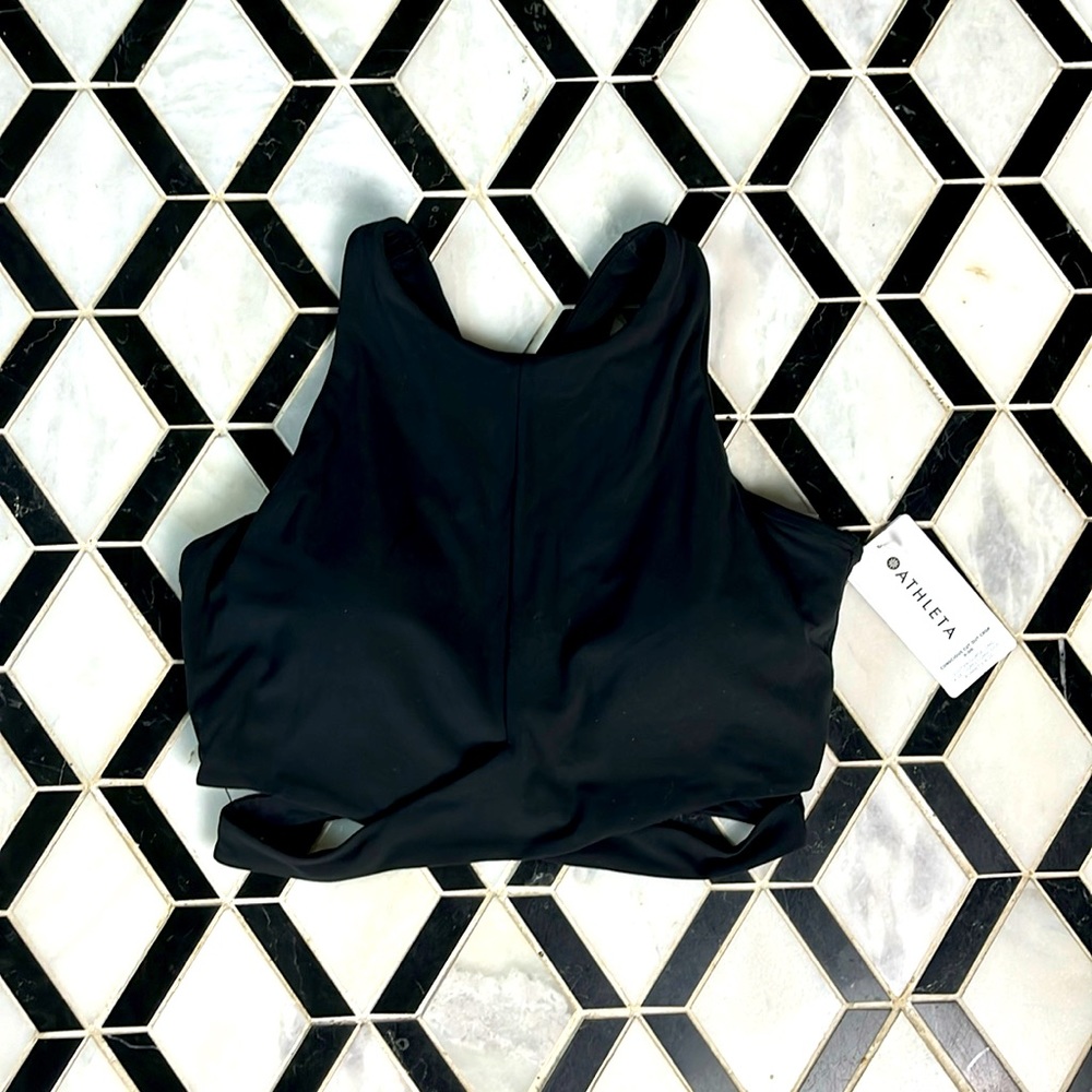 Athleta conscious cut out crop D – DD